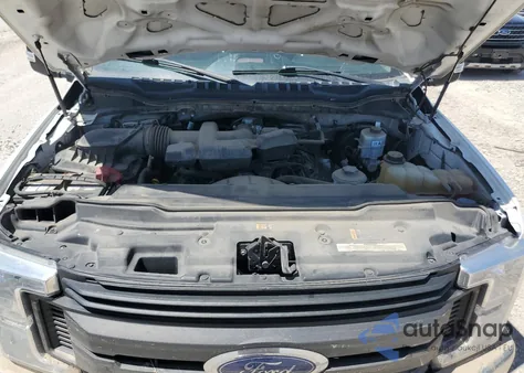 2018 Ford F250 Super Duty из США, поврежденный, VIN 1FT7X2A68JEC57260